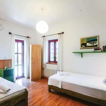 Sleeps 5 Air Con Wifi Βίλα *
